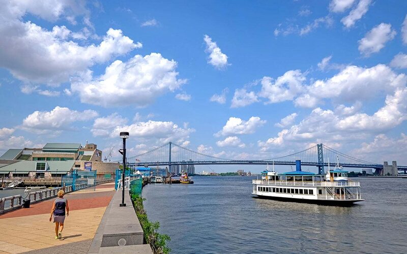RiverLink Ferry FREEDOM on the Delaware River